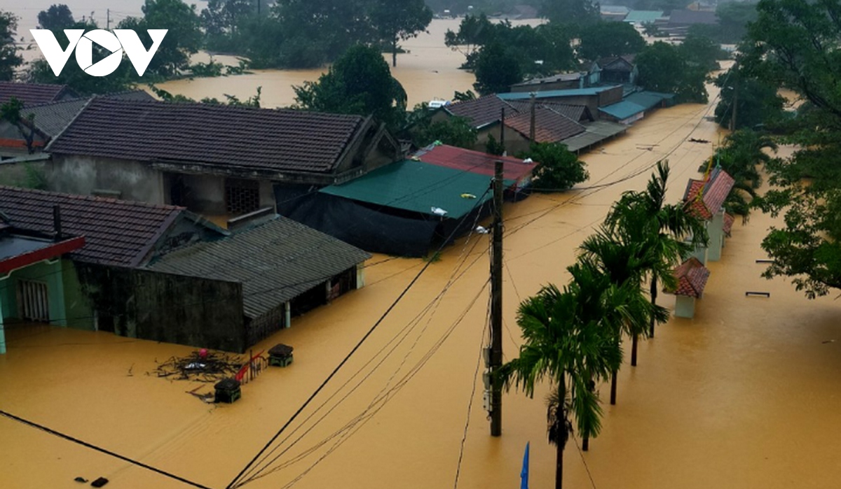 Flood death toll rises to 61 in central Vietnam
